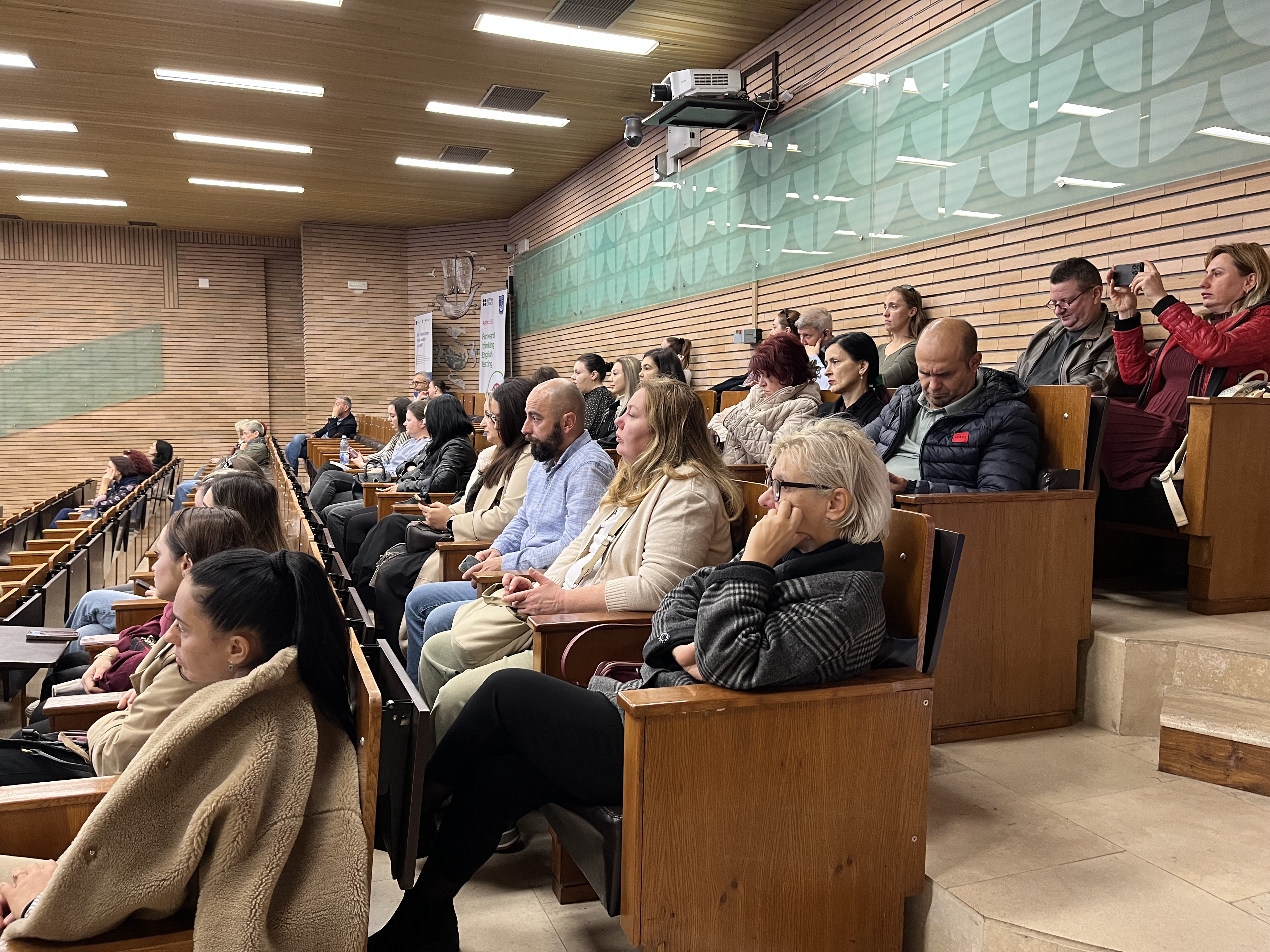 Participanți la eveniment 1 noiembrie 2025 - imagine 8
